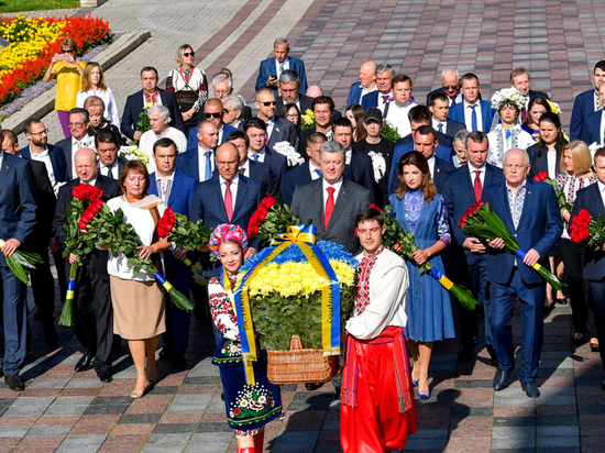 З моменту, коли країна оголосила про свою незалежність вперше, пройшло більше століття